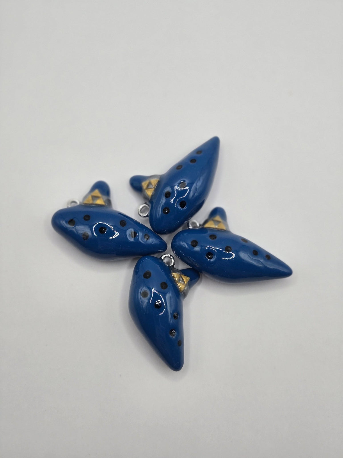 Legend of Zelda Ocarina Keychain - PeachCharmory