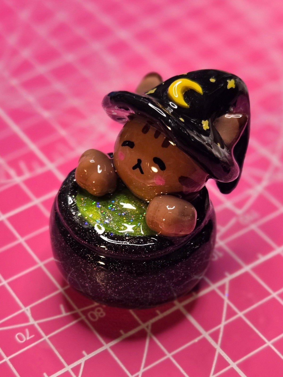 Cauldron Cat Desk Buddy Figure - PeachCharmory