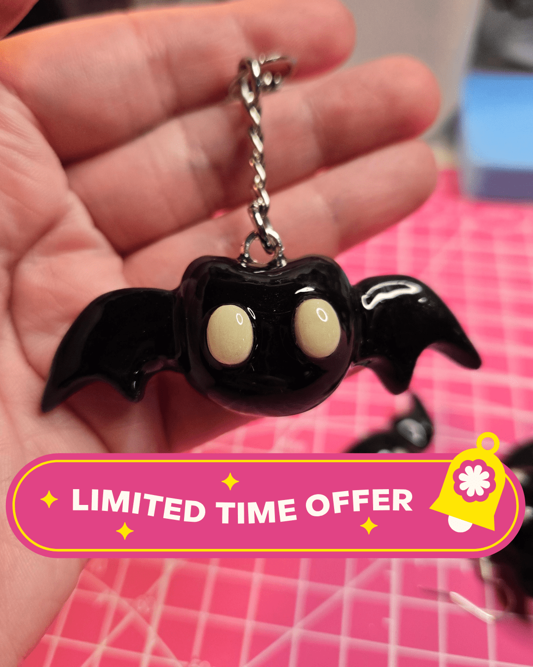 Glow in the Dark Cat Bat Keychain - PeachCharmory