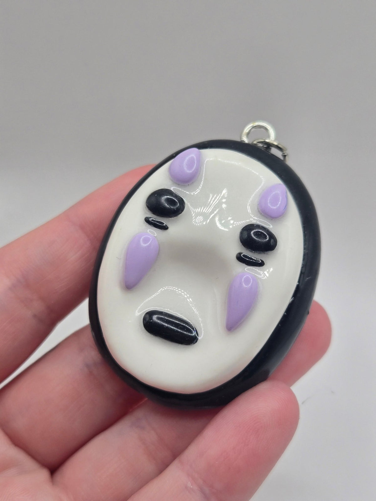 No-Face Worry Stone Keychain - PeachCharmory